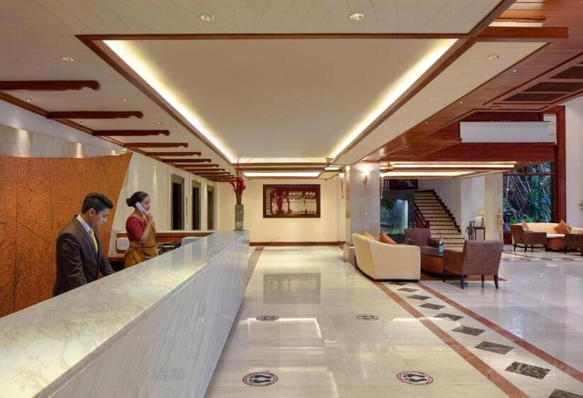 호텔 Earls Regency