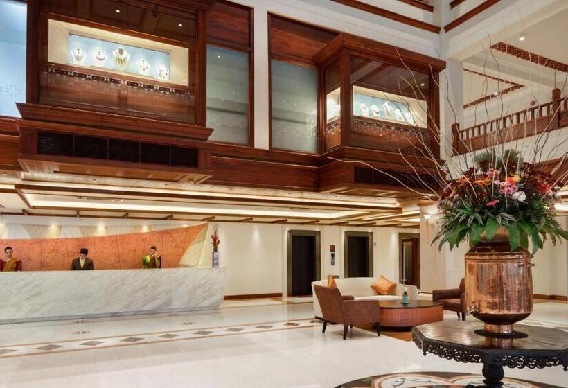 호텔 Earls Regency