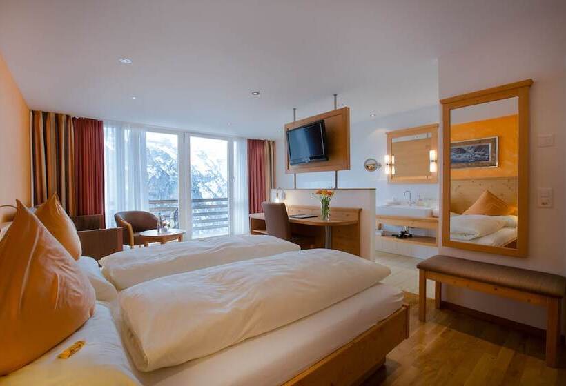 Отель Edelweiss Superior