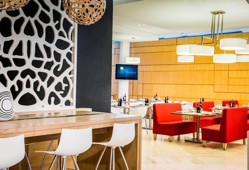 ホテル Fiesta Inn Insurgentes Viaducto