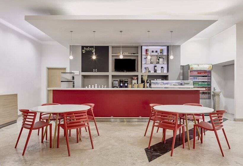 ホテル Fiesta Inn Insurgentes Viaducto