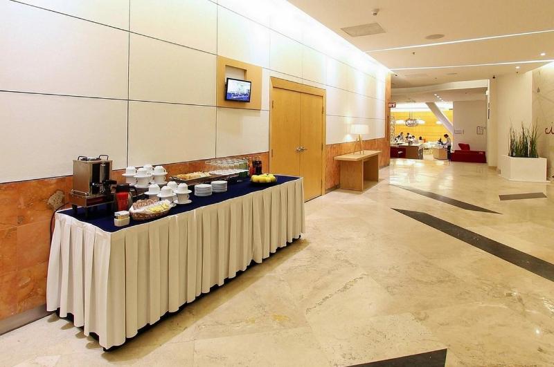 ホテル Fiesta Inn Insurgentes Viaducto