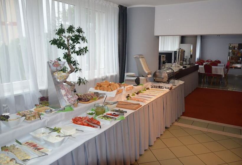 هتل Gromada Poznań