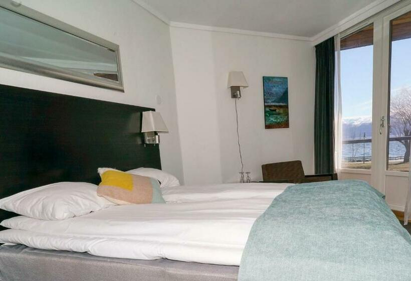 בית מלון כפרי Hardangerfjord