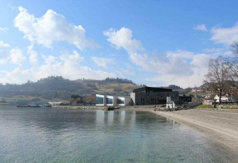 בית מלון כפרי Hardangerfjord