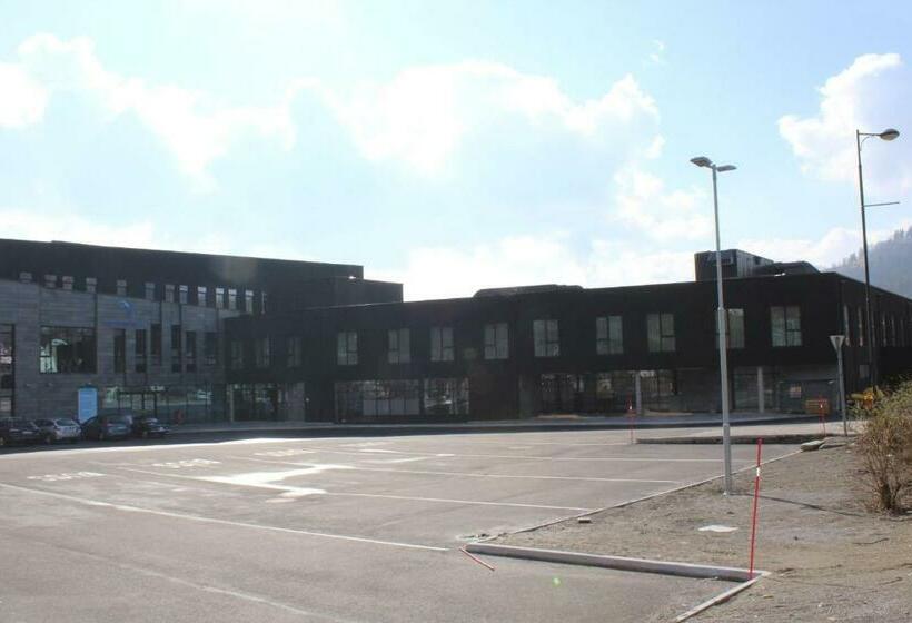 בית מלון כפרי Hardangerfjord