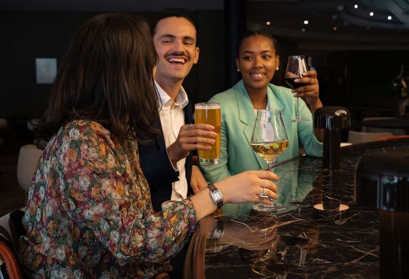 ホテル Hilton Paris La Defense