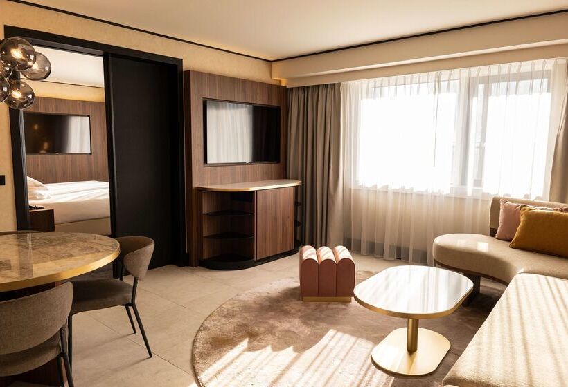 ホテル Hilton Paris La Defense