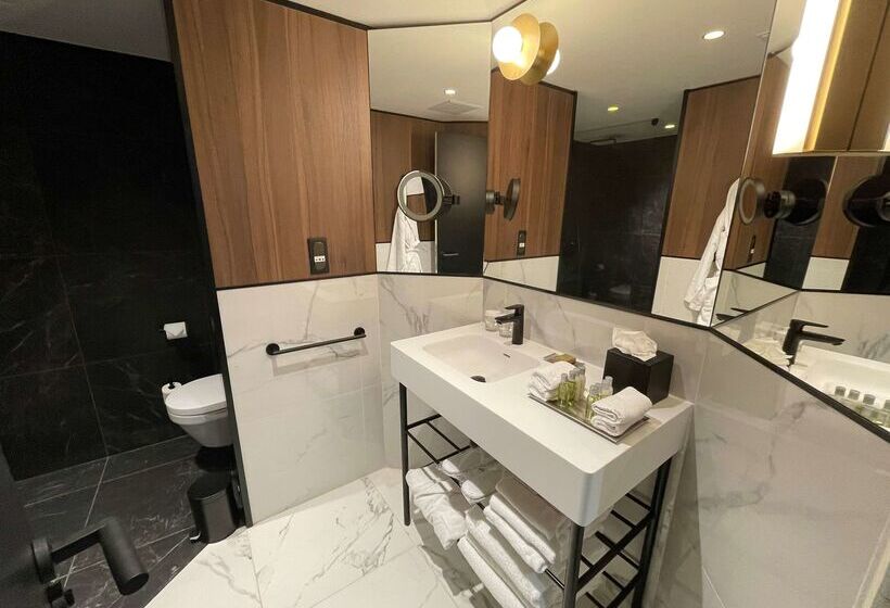 ホテル Hilton Paris La Defense