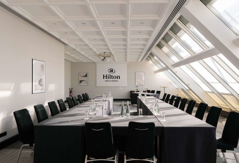 ホテル Hilton Paris La Defense