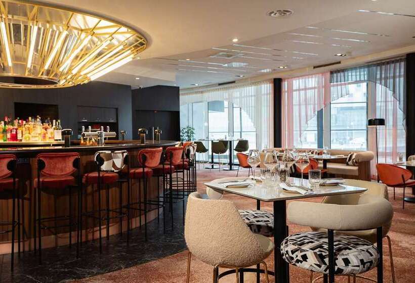 ホテル Hilton Paris La Defense