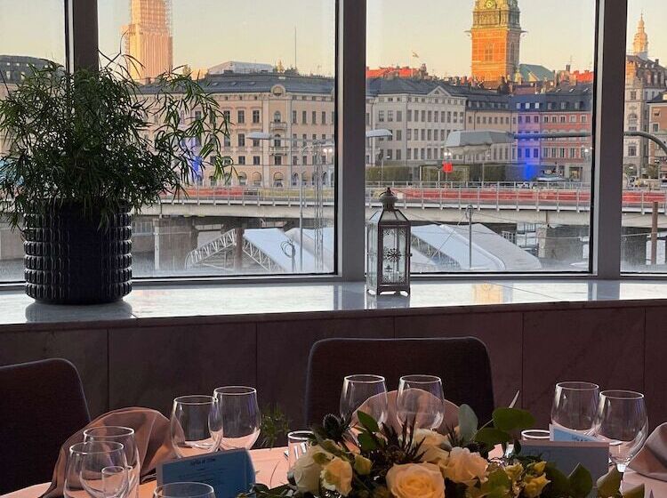 בית מלון כפרי Hilton Stockholm Slussen