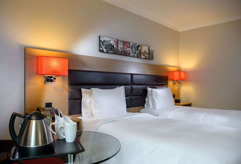 Отель Hilton Zurich Airport