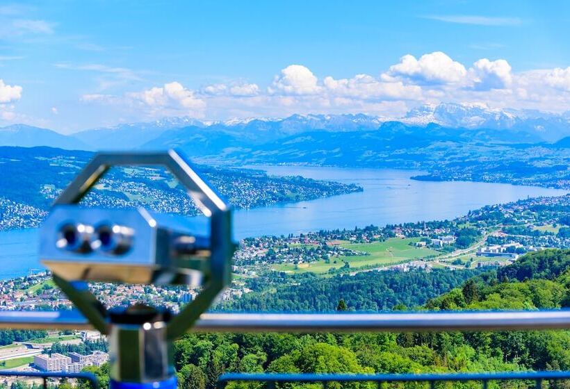 Отель Hilton Zurich Airport