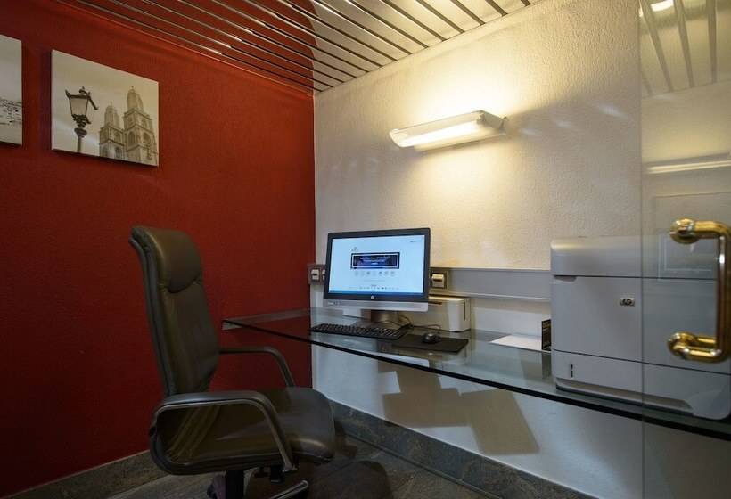 Отель Hilton Zurich Airport