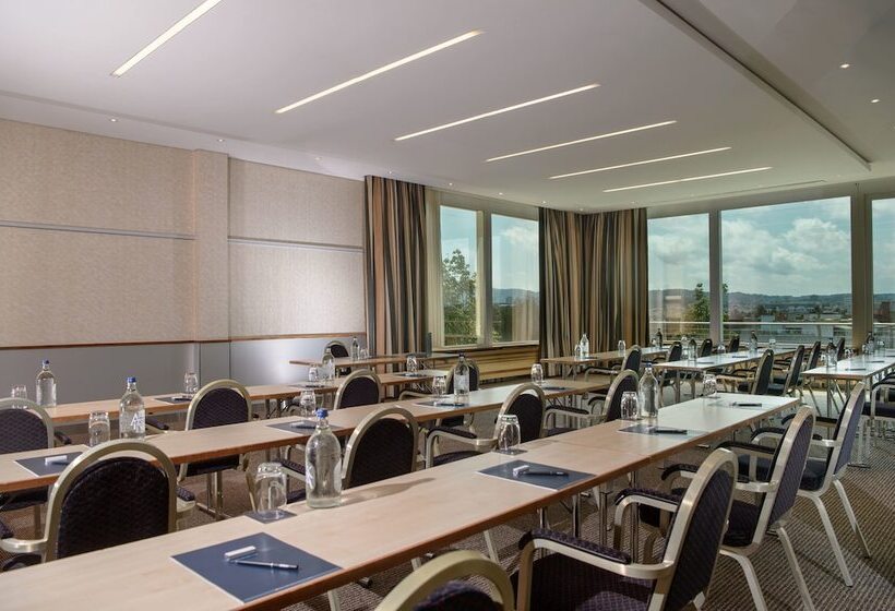 Отель Hilton Zurich Airport