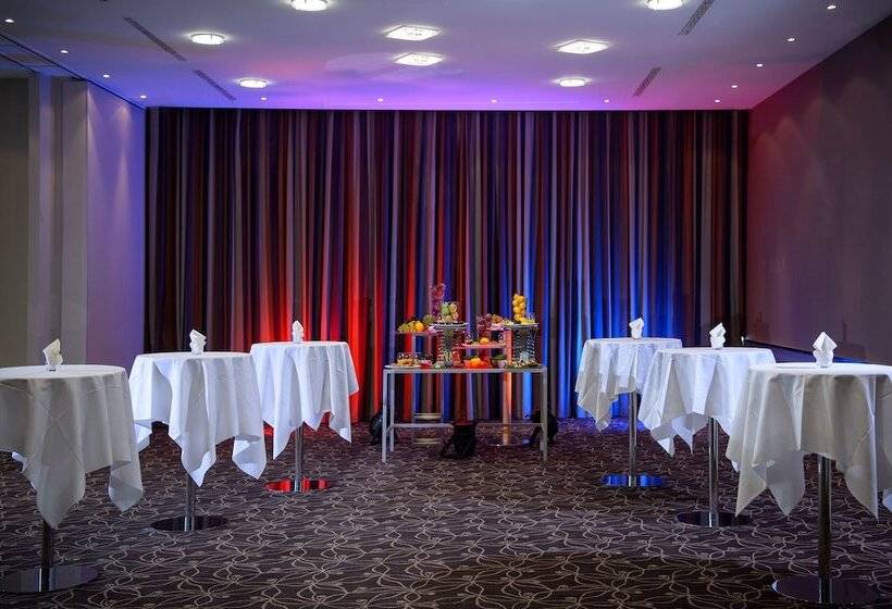 Отель Hilton Zurich Airport