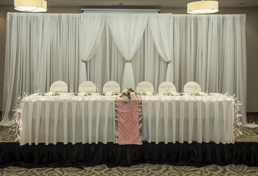 فندق Holiday Inn Lethbridge, An Ihg