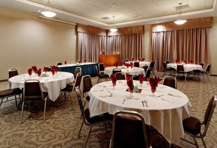 فندق Holiday Inn Lethbridge, An Ihg