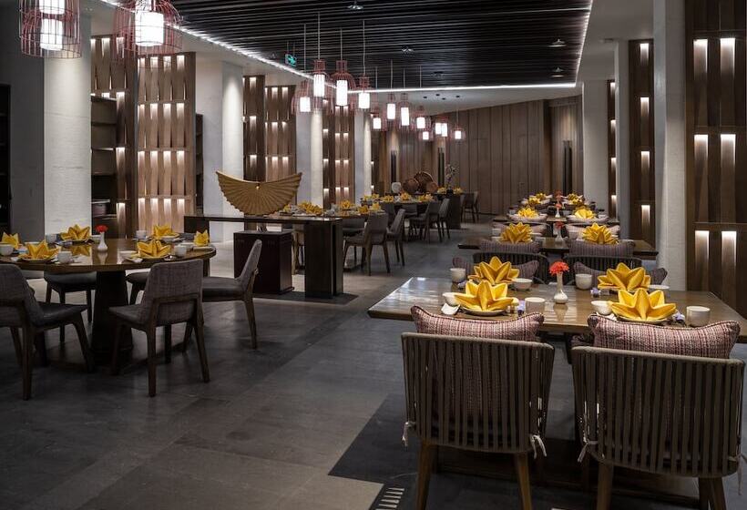 בית מלון כפרי Holiday Inn Resort Sanya Bay, An Ihg