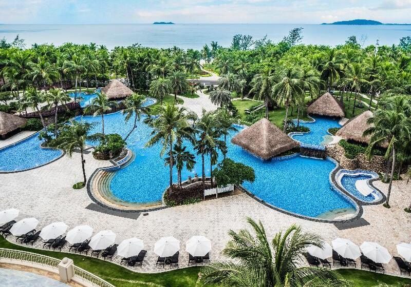 בית מלון כפרי Holiday Inn Resort Sanya Bay, An Ihg