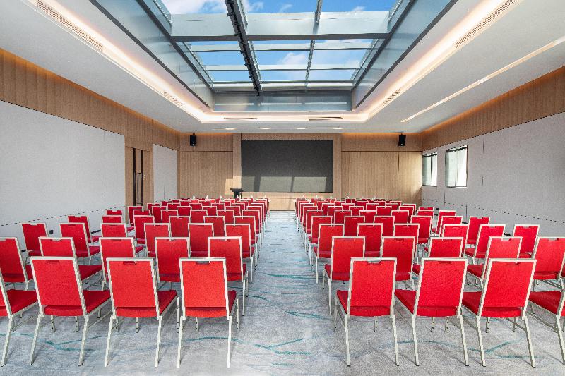 호텔 Holiday Inn Shanghai Nanjing Road, An Ihg