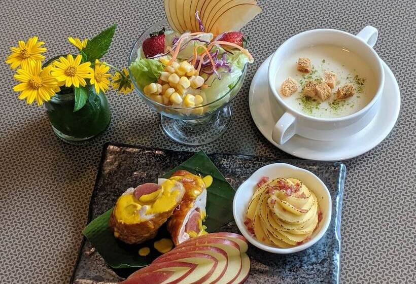 هتل Howard Beach Resort Kenting