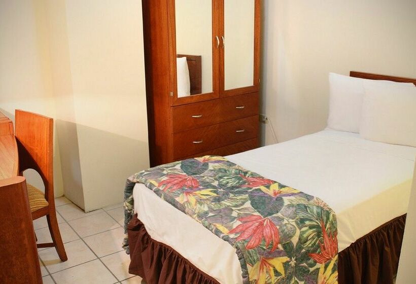 فندق Howard Johnson Inn Plaza de Armas Old San Juan