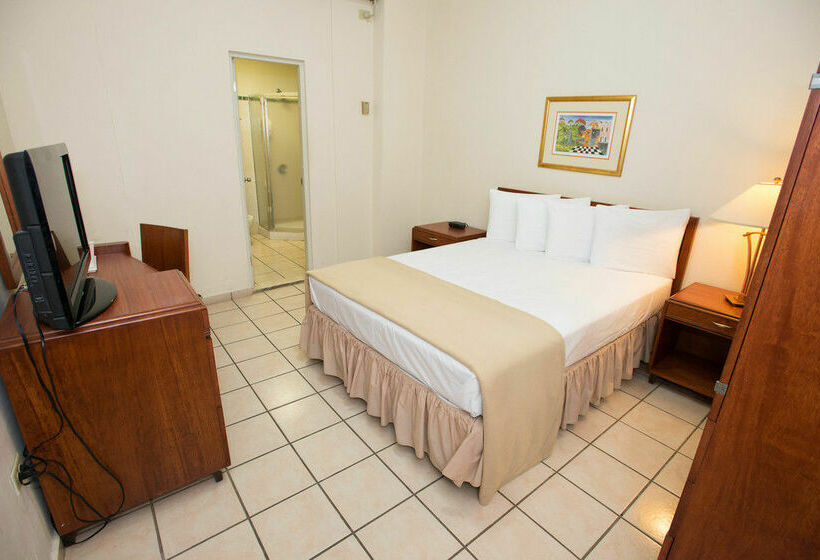 فندق Howard Johnson Inn Plaza de Armas Old San Juan