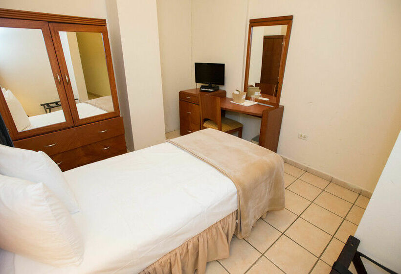 فندق Howard Johnson Inn Plaza de Armas Old San Juan