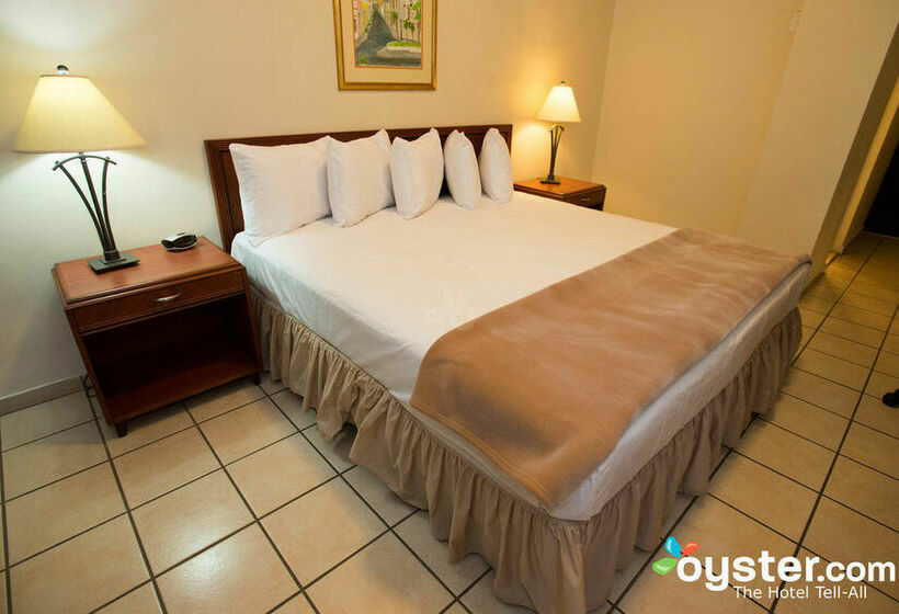 فندق Howard Johnson Inn Plaza de Armas Old San Juan