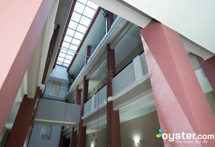 فندق Howard Johnson Inn Plaza de Armas Old San Juan