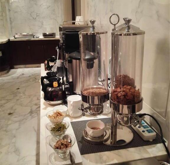 Jinjiang Metropolo Hotel Classiq,shanghai Bund Circle