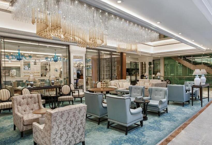 فندق Kaya İstanbul Fair & Convention