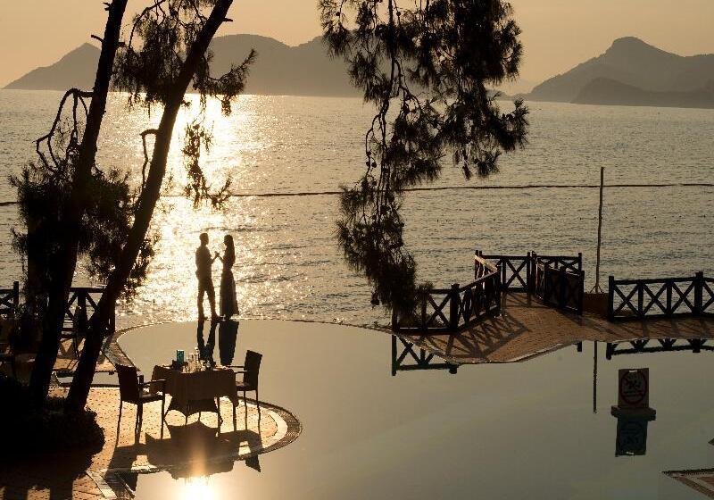 هتل Liberty Lykia