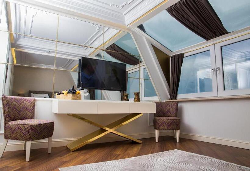 Mina Hotel   Special Category