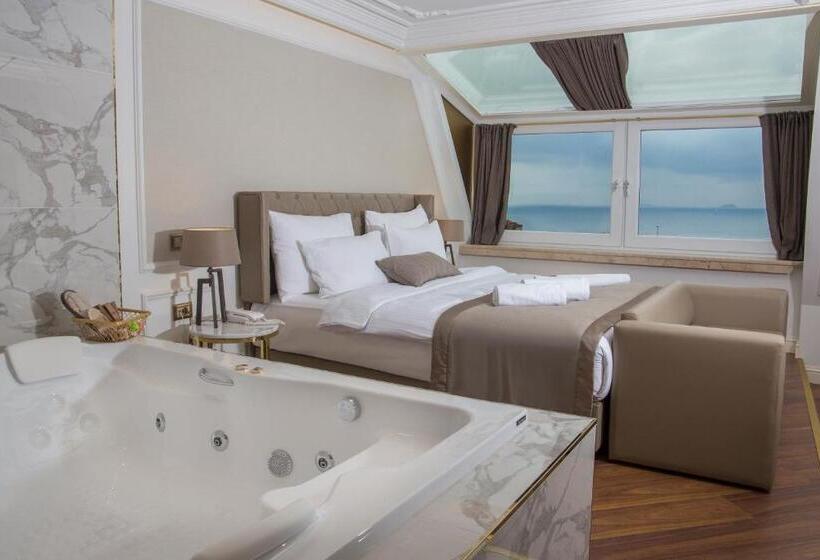 Mina Hotel   Special Category