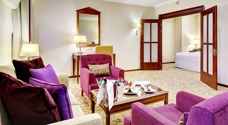 호텔 Moscow Marriott Royal Aurora