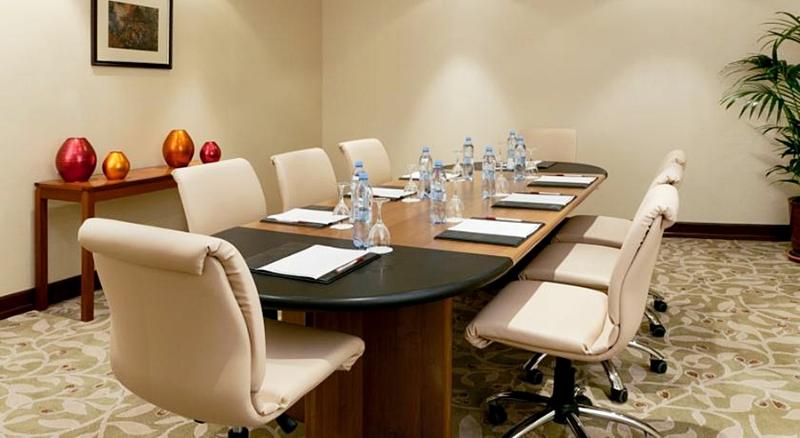 호텔 Moscow Marriott Royal Aurora