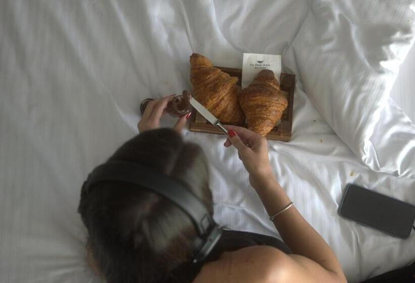 The Wings Hotels Neva Palas