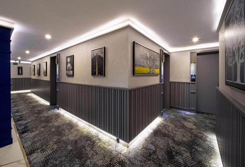 The Wings Hotels Neva Palas