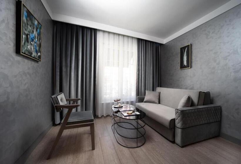 The Wings Hotels Neva Palas