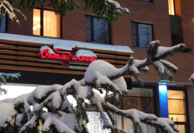 Отель Oktyabrskaya