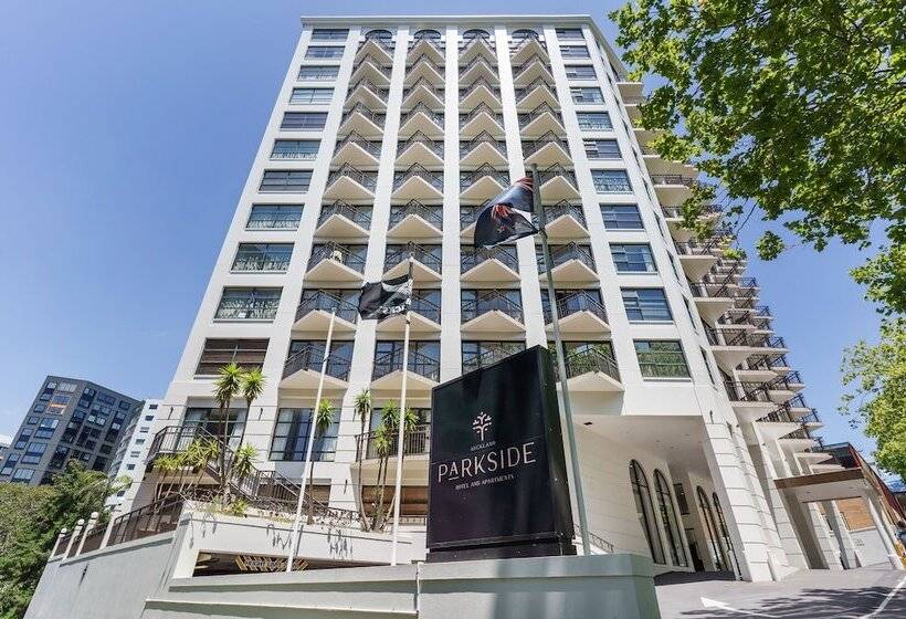 Parkside Hotel & Apartments