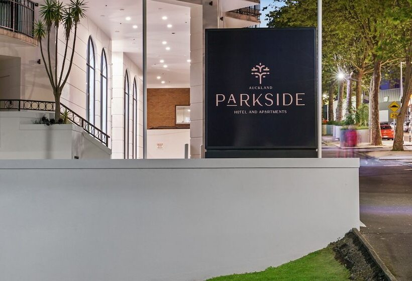 Parkside Hotel & Apartments
