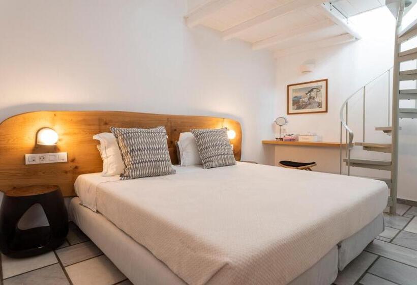 酒店 Paros Agnanti Resort & Spa