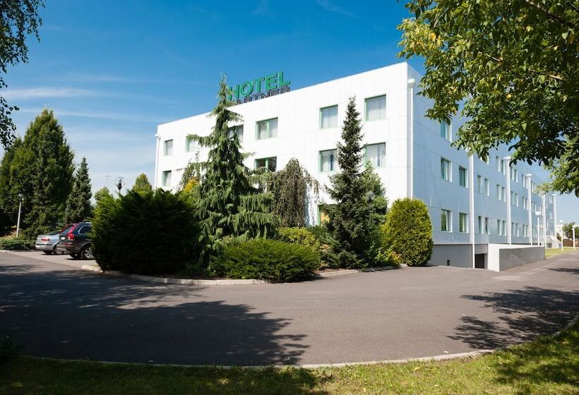 בית מלון כפרי Partner