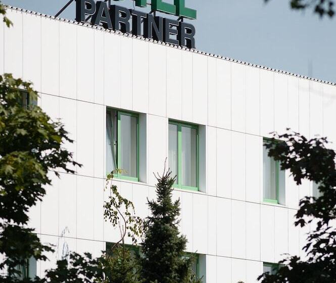 هتل Partner