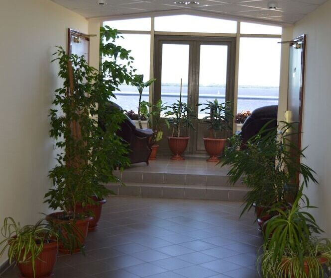 فندق Pur Navolok