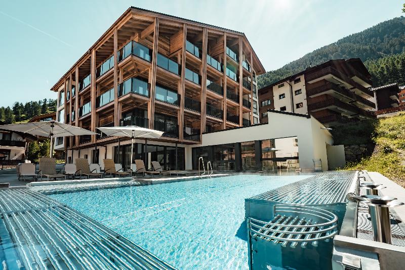 هتل Resort La Ginabelle